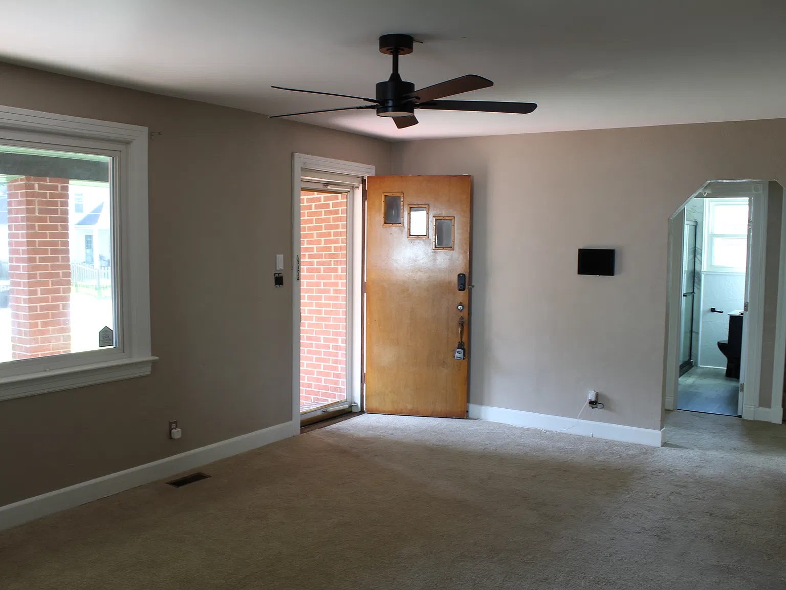 3 bed, 1615 sqft, $2,600 — Photo 4