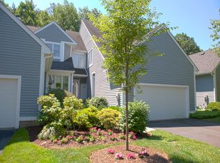 420 Windham Ct N, Wyckoff, NJ 07481