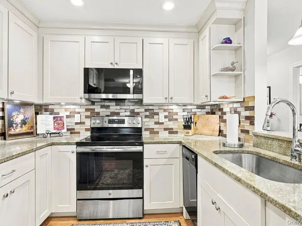 45 Jefferson Oval #G, Yorktown Heights, NY 10598
