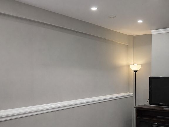 4th image of 41 Cork St E #12