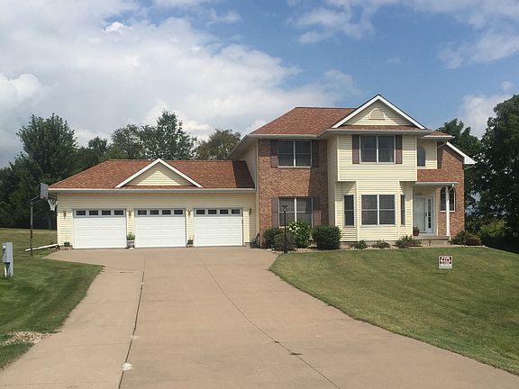 2nd image of 2583 Canterbury Rd