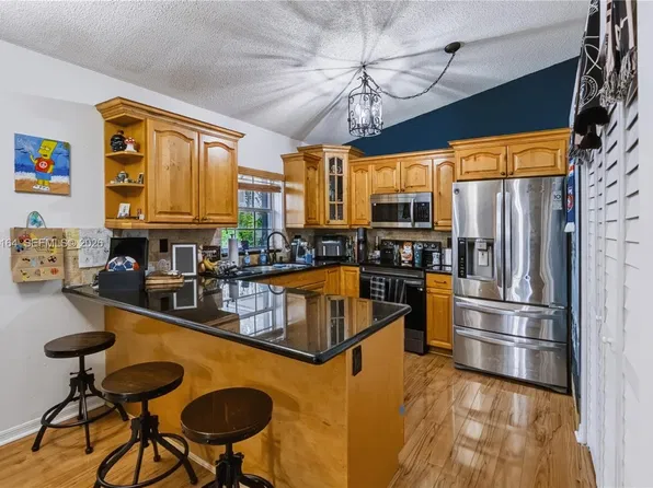 3983 NW 122nd Ter, Sunrise, FL 33323