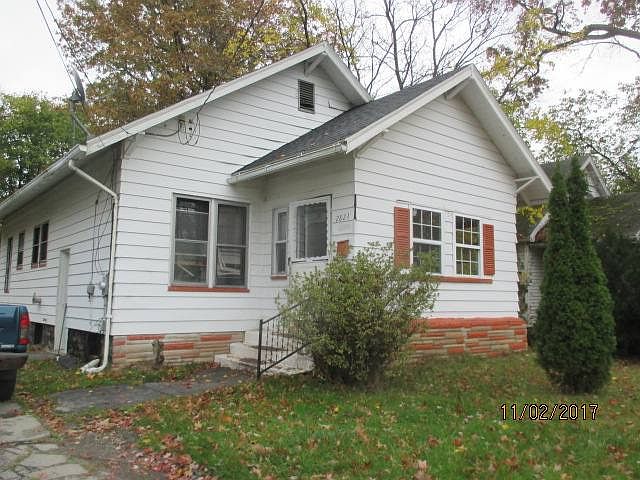 1st image of 2821 Mary St