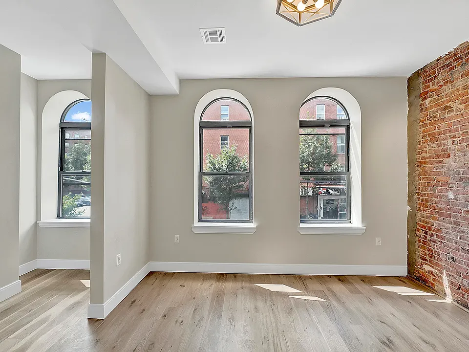221 Ralph Ave #2