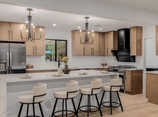 1111 W TOWNLEY Avenue, Phoenix, AZ 85021