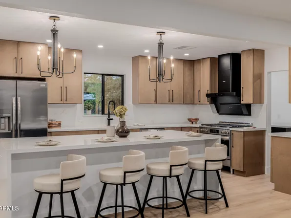 1111 W TOWNLEY Avenue, Phoenix, AZ 85021