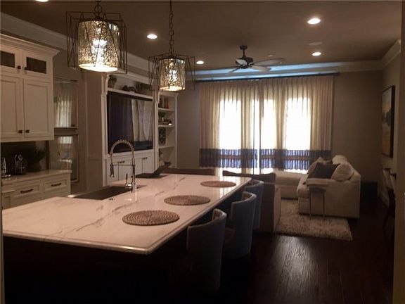 2nd image of 3840 Redstone Ct SE