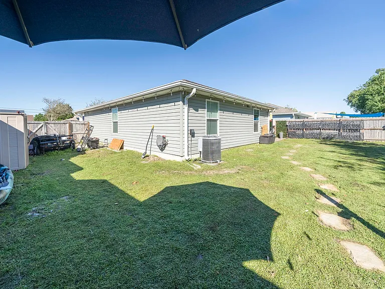 6328 Olokee St — Photo 23