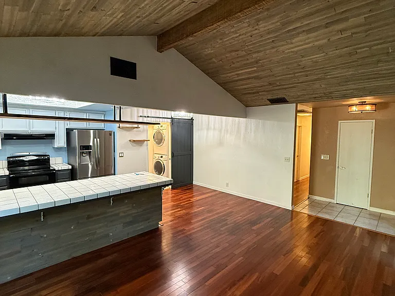 1152 Ravine View Dr — Photo 5