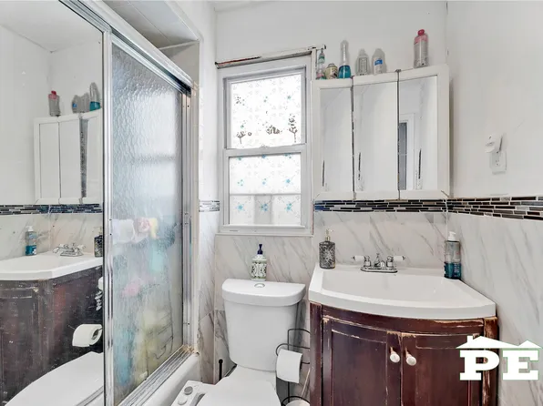 3222 Kings Highway image 23 of 28