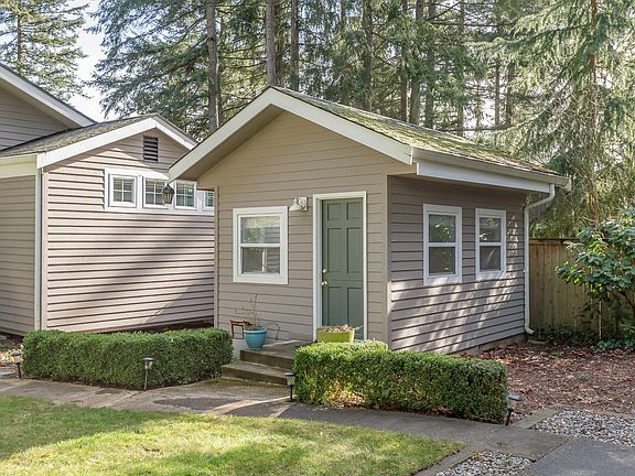 4th image of 11410 Farwest Dr SW