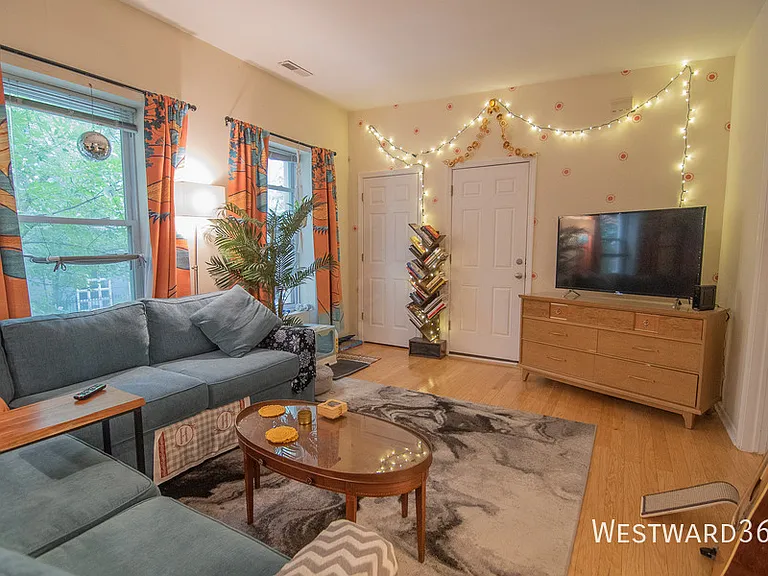 1756 W Crystal St #2R — Photo 4