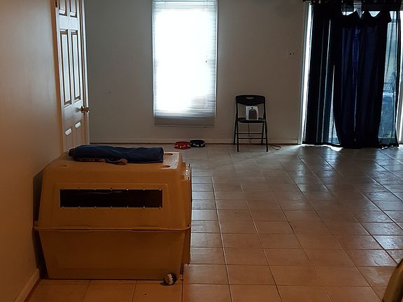 Basement w/ Walk out