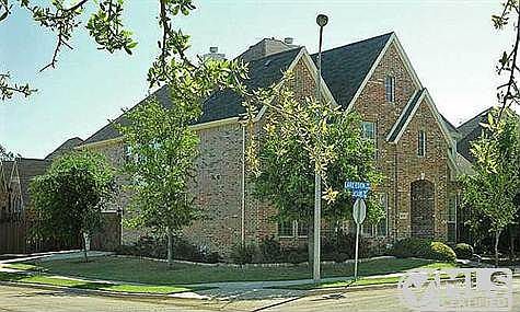 2nd image of 1614 Lake Eden Dr