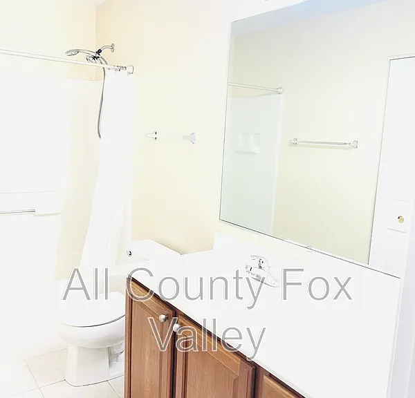 1844 Crenshaw Cir — Photo 18