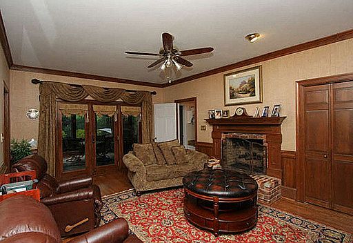 3rd image of 3725 Pebble Beach Dr