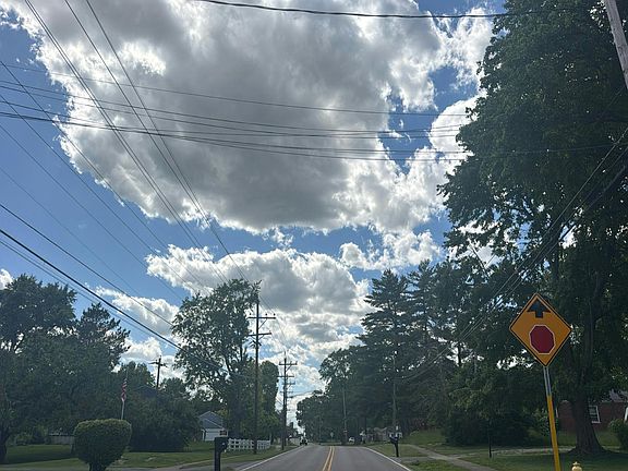 5th image of 406 Kings Mills Rd