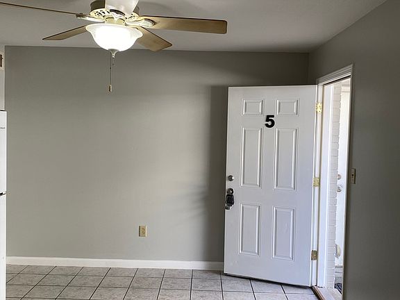 3rd image of 169 Briarfield Ave APT 5
