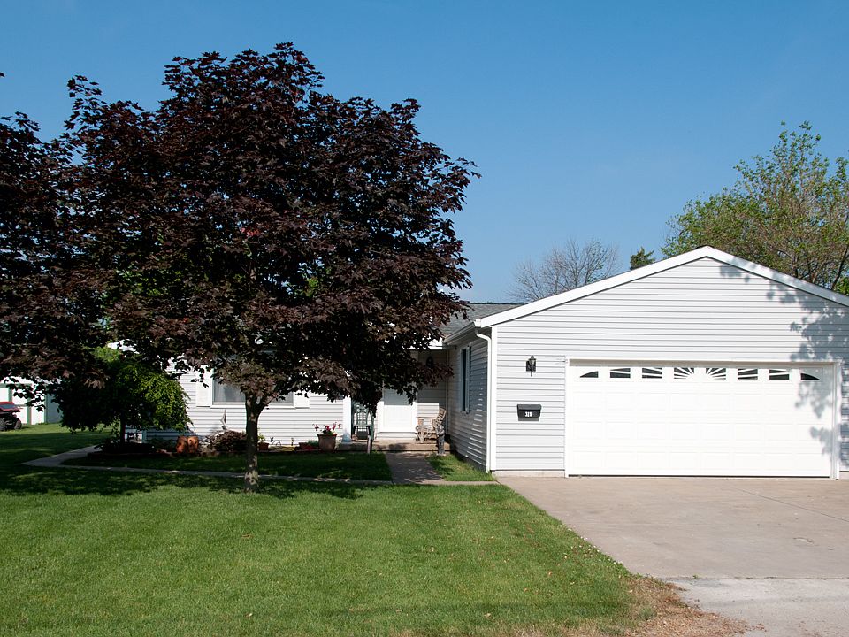 1st image of 318 Linden St
