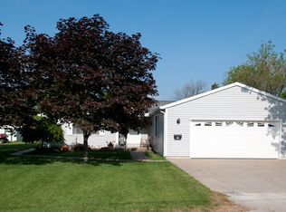 318 Linden St, Port Clinton, OH