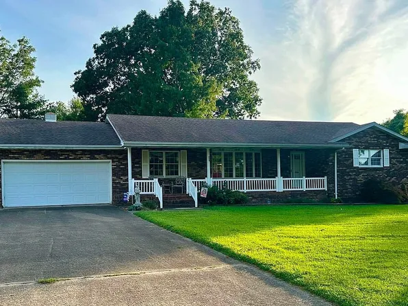 208 E Obannon St, Morganfield, KY 42437