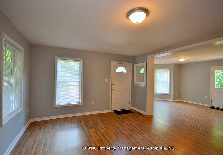 43 Boyd Ave — Photo 3