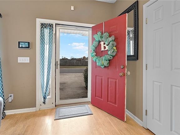 2nd image of 2128 Starlight Dr