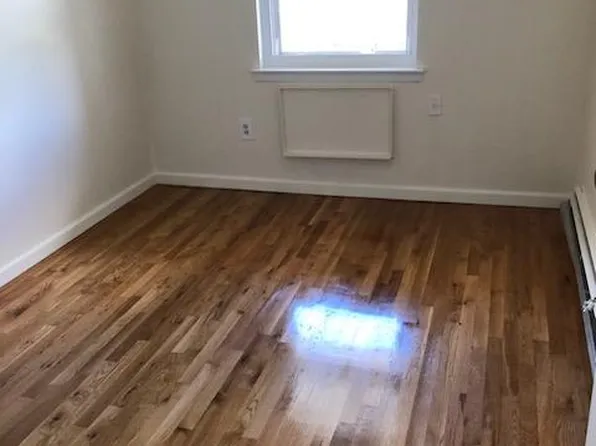 88-03 Pontiac Street image 5 of 6