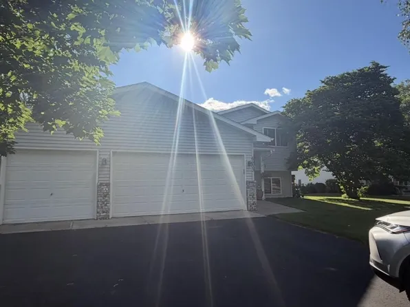 6533 Neddersen Cir, Brooklyn Park, MN 55445