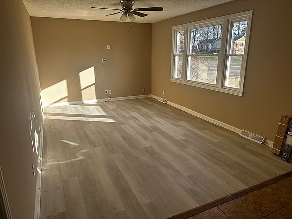 2nd image of 2283 Dewitt Dr