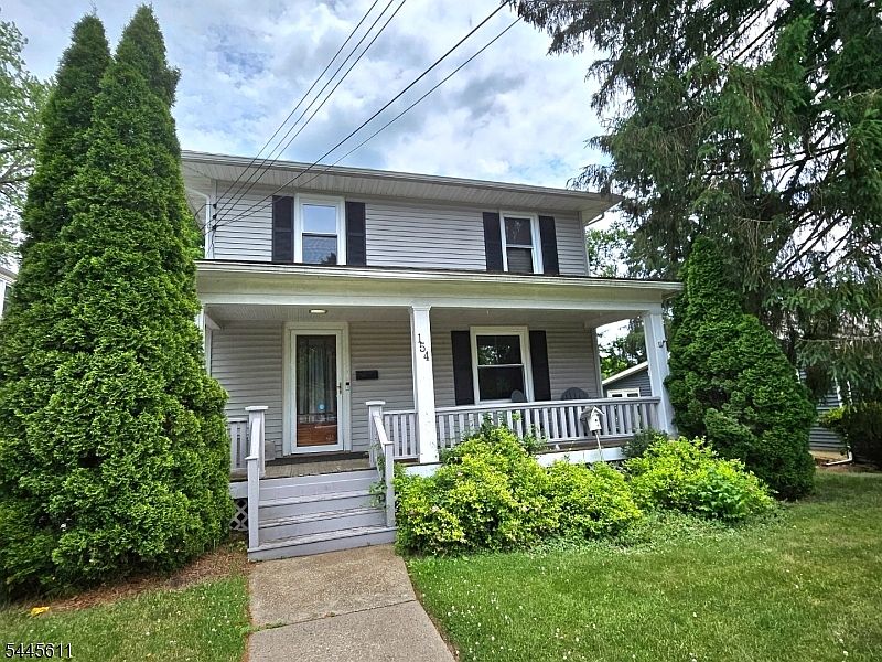 1st image of 154 E Prospect St