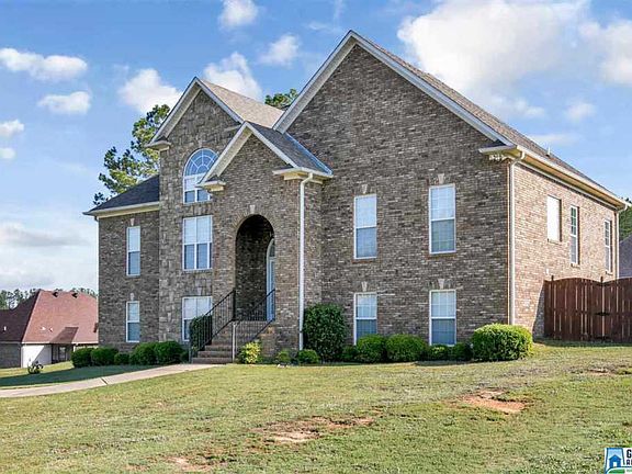 3rd image of 320 S Haven Cir
