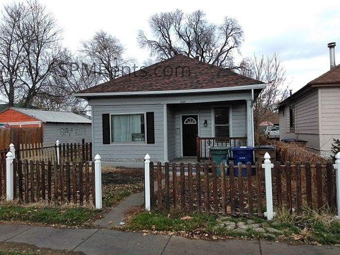1st image of 864 W Arapahoe Ave