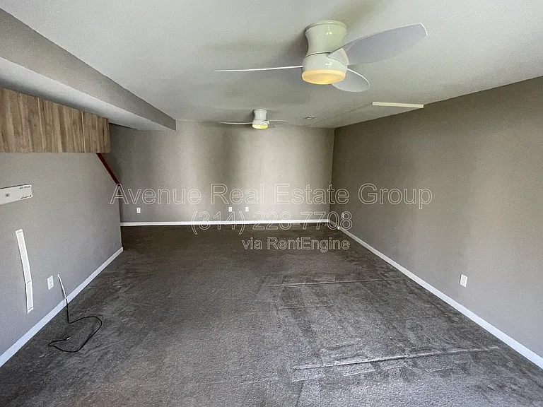5533 Emerald Place Dr — Photo 32