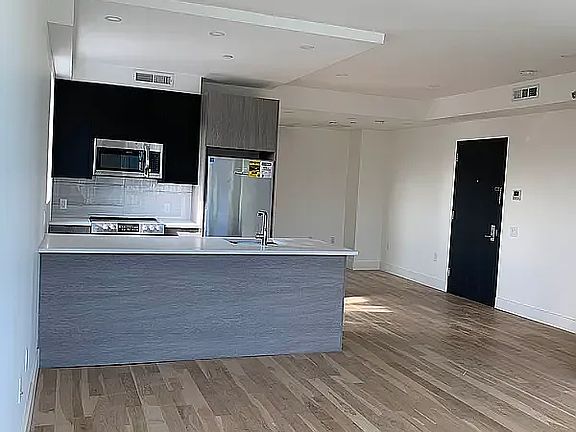2nd image of 577 3rd Ave #7B