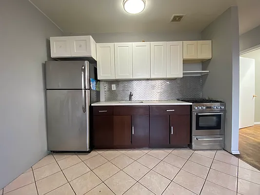 Rented by Yup Realty LLC | media 2