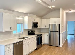 489 Montauk Hwy #2, East Quogue, NY 11942