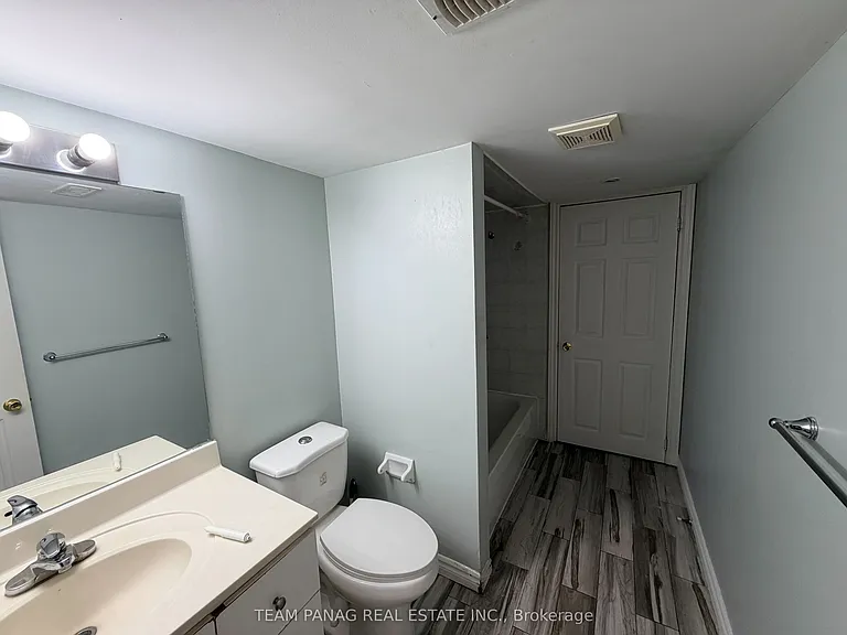 70 Princess Valley Cres #BASEMENT — Photo 11