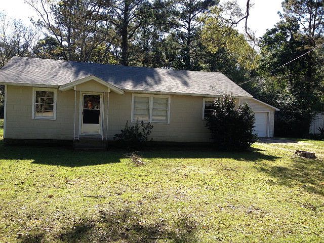 1st image of 1006 Park Dr