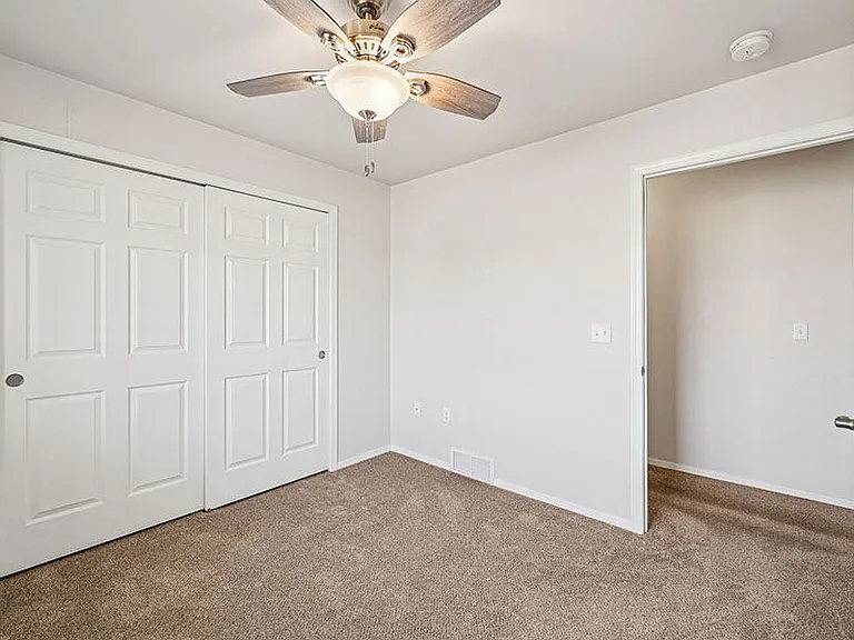 FOSTER PLACE — Photo 11