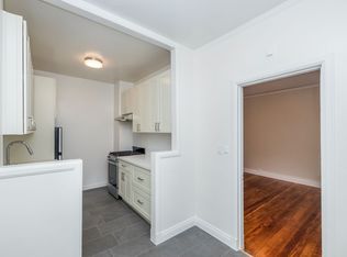 226 Athol Ave #105, Oakland, CA 94606