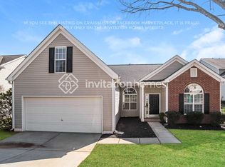 9915 Empire Woods Ct, Charlotte, NC 28277