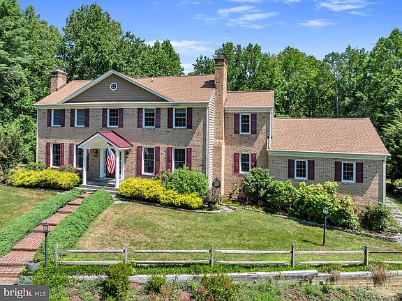 2nd image of 5581 Hardesty Rd