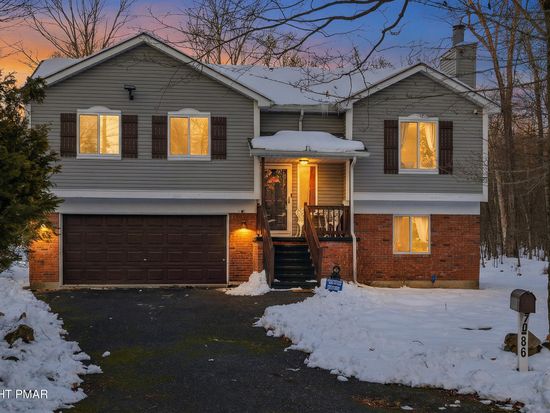 7086 Boulder Ct, Tobyhanna, PA 18466