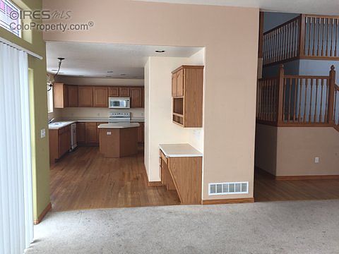 5th image of 28425 E 162nd Ct