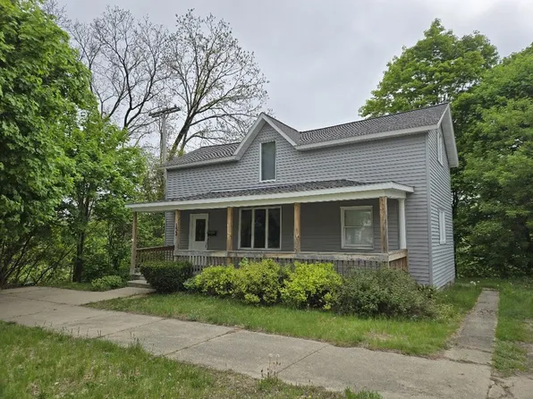 132 N Stewart Ave, Big Rapids, MI 49307
