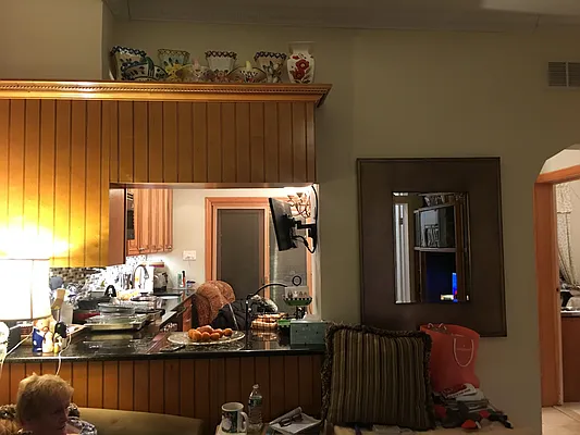 Rented by Amorelli Realty | media 27