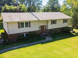 1700 South Dr, Madisonville, KY 42431
