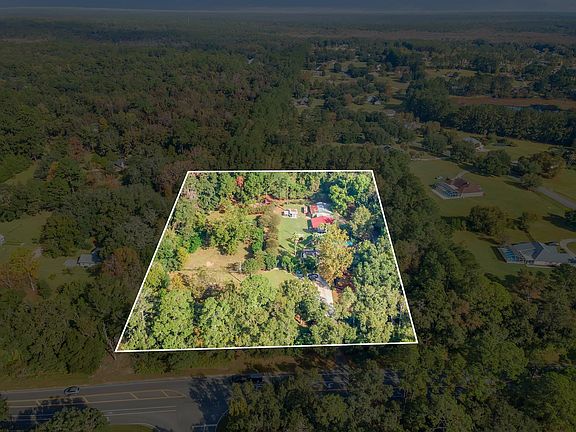 2nd image of 9572 Mahan Dr