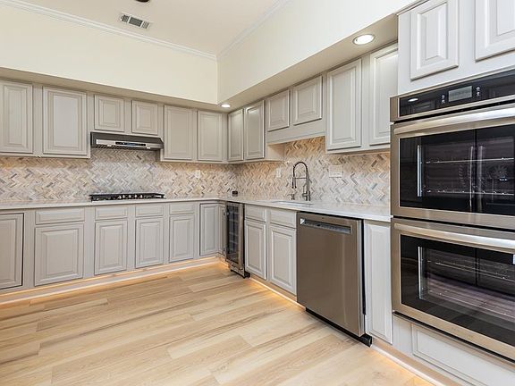 4th image of 4745 Aynsley Dr
